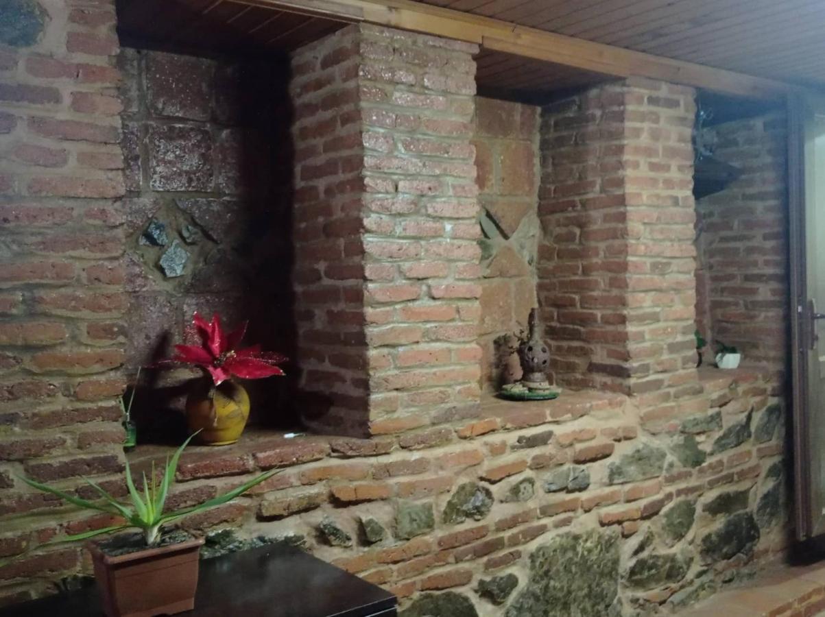 1-Bedroom Rental In Tbilisi, Javakhishvili 24 ภายนอก รูปภาพ